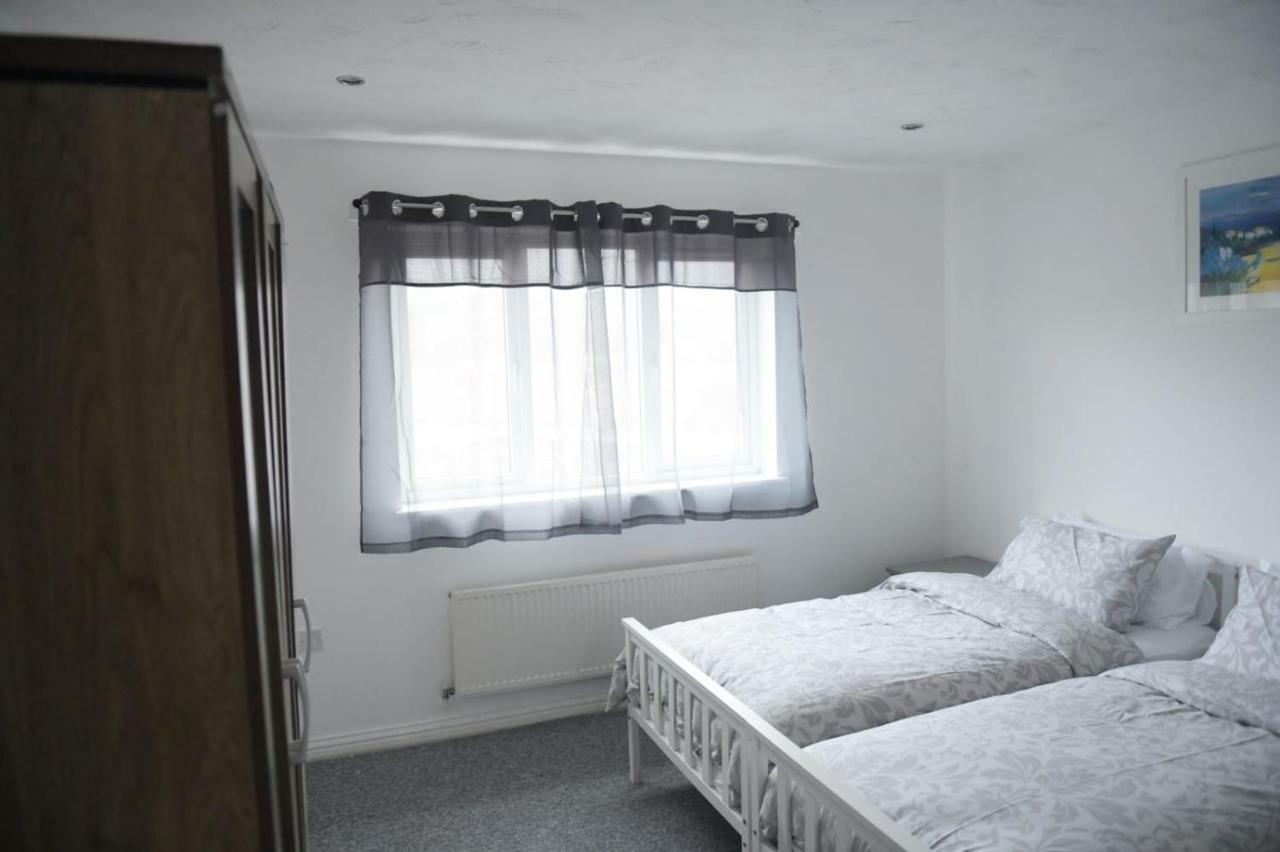 Hotel The Haven Luton  Esterno foto
