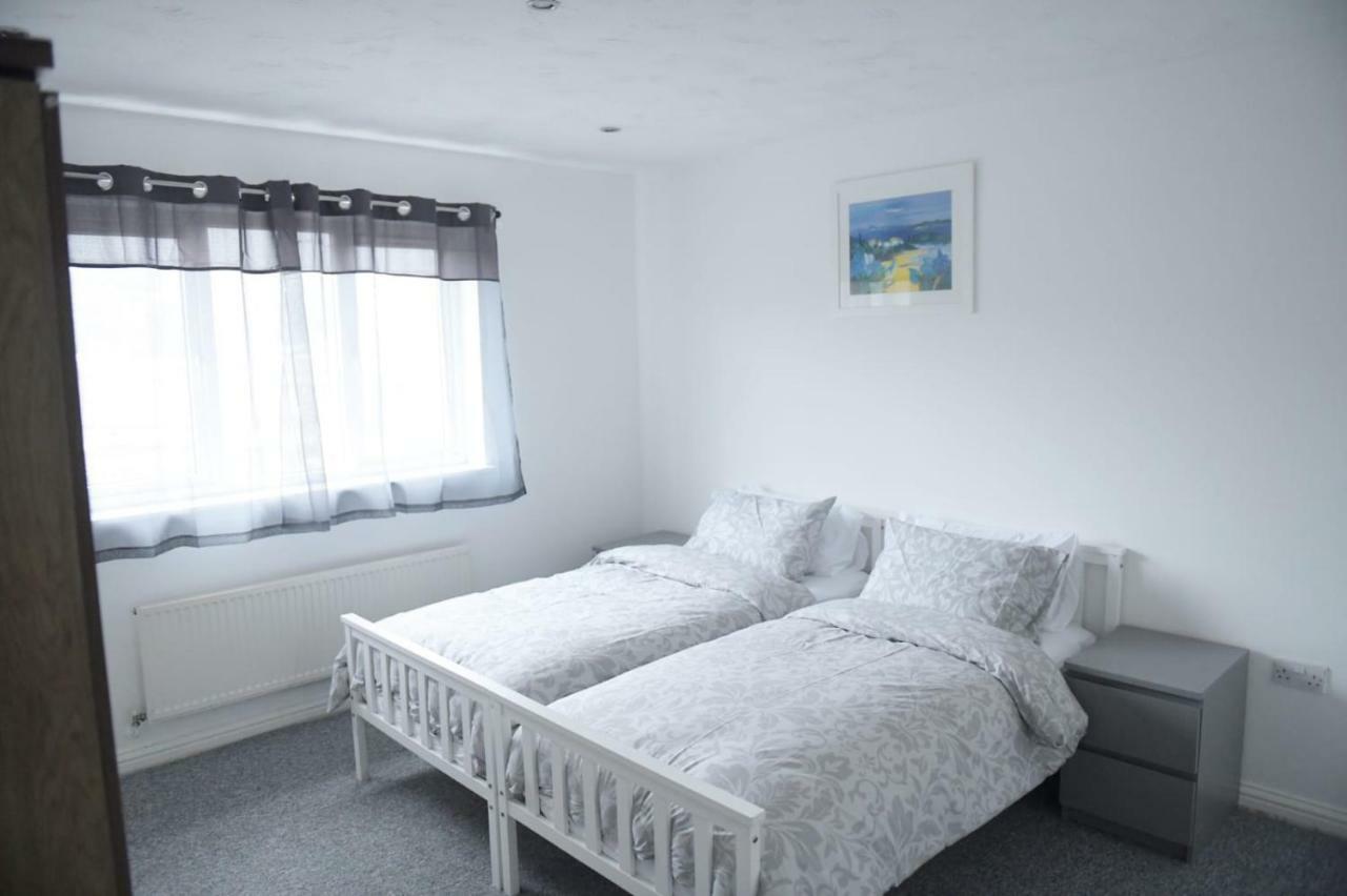 Hotel The Haven Luton  Esterno foto